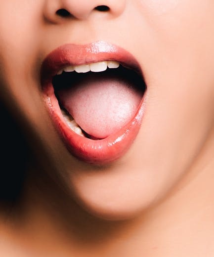 Got Bad Breath? Try to Clean Your Tongue